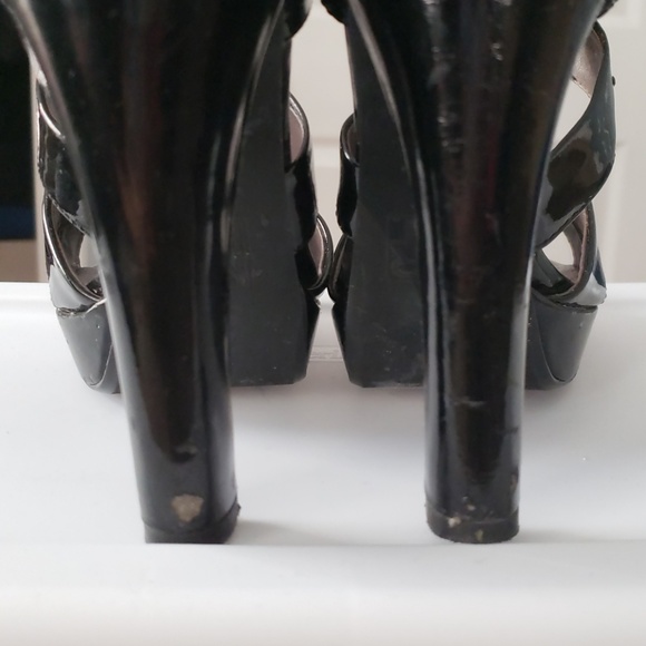 Black heels - Picture 4 of 4